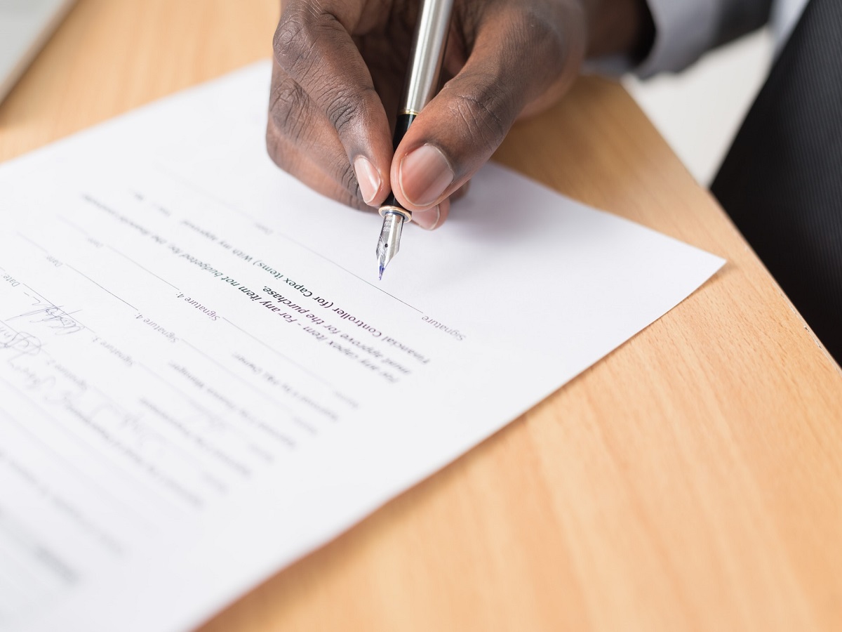 Cómo Obtener un Documento de Autorización de Empleo (EAD)